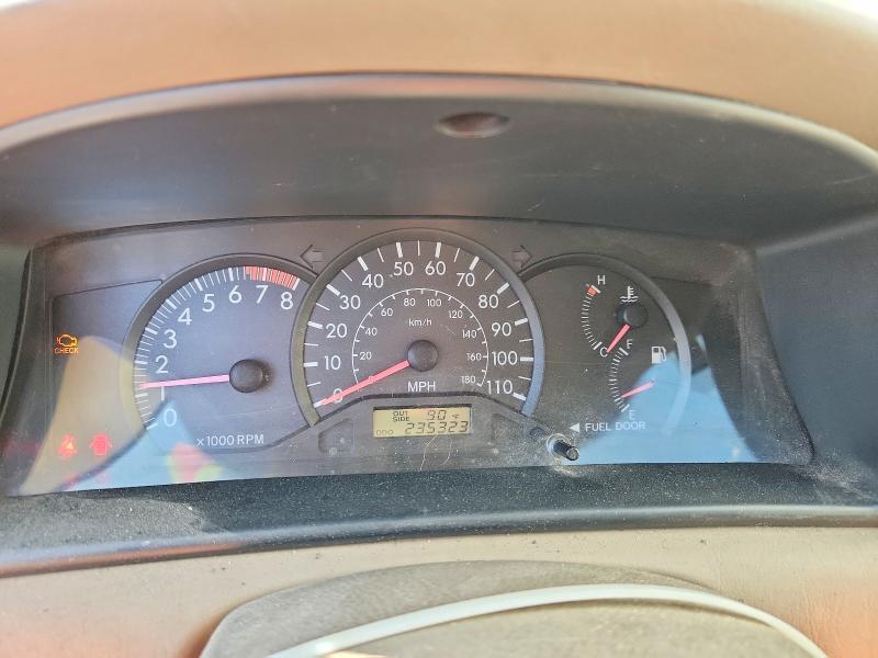 61801166 :رقم المزاد ، 1NXBR32E36Z740809 vin ، 2006 Toyota Corolla مزاد بيع