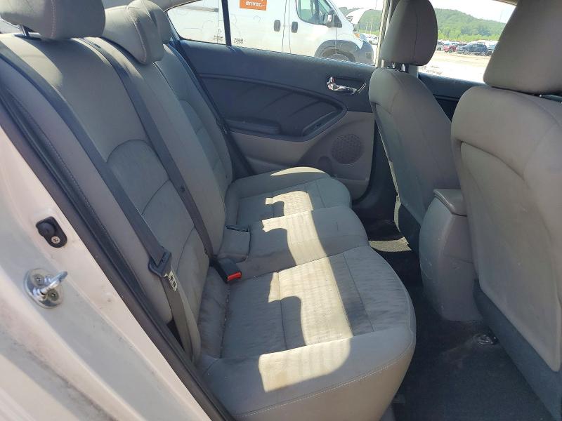 61367526 :رقم المزاد ، KNAFK4A61F5275738 vin ، 2015 Kia Forte مزاد بيع