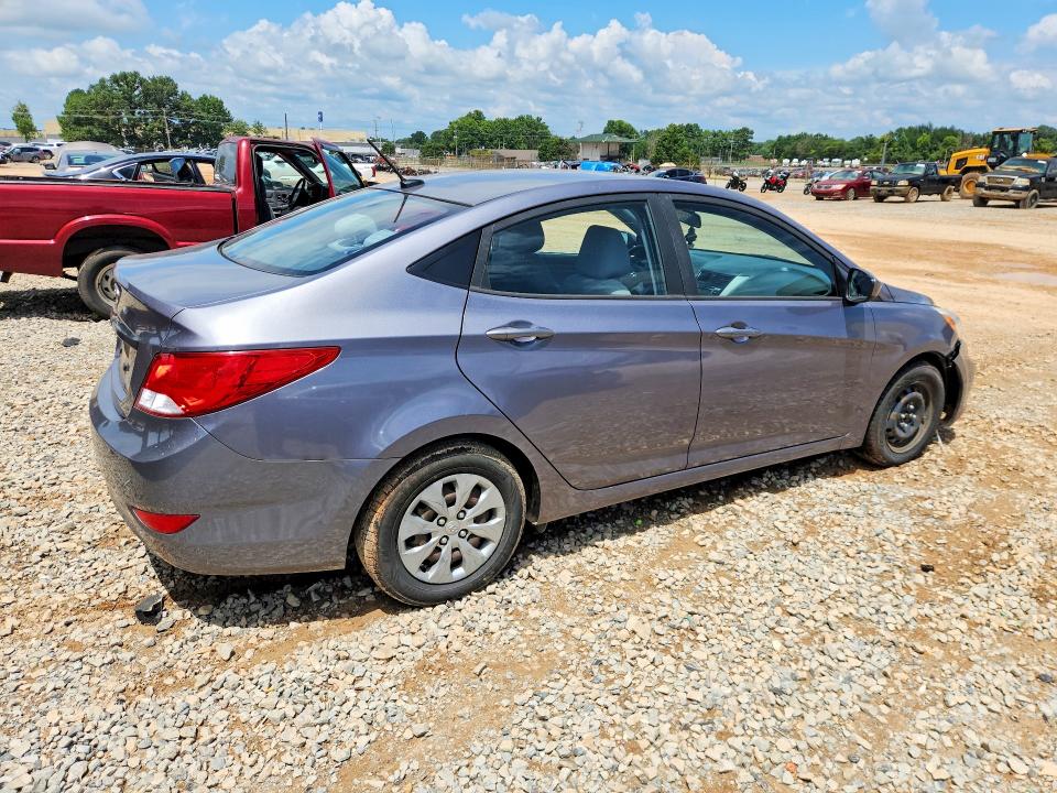 2017 Hyundai Accent მანქანა იყიდება აუქციონზე, vin: KMHCT4AE4HU323750, აუქციონის ნომერი: 60893616