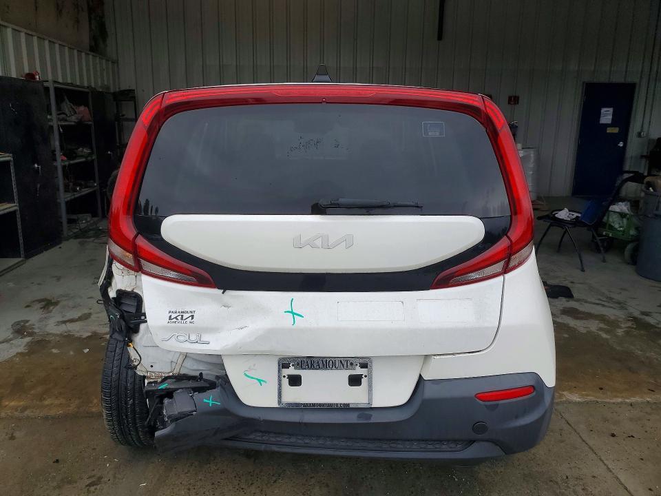 2022 Kia Soul მანქანა იყიდება აუქციონზე, vin: KNDJ23AU8N7157761, აუქციონის ნომერი: 62121096