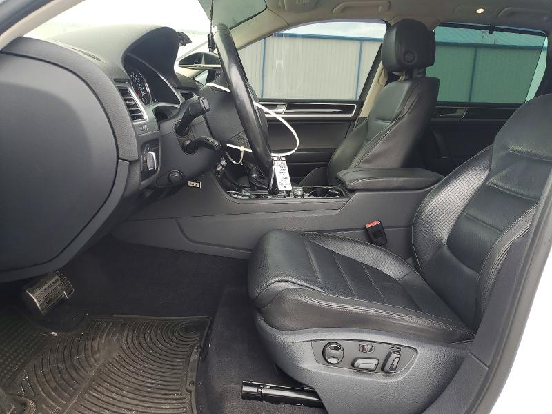 61352146 :رقم المزاد ، WVGEF9BP0GD011047 vin ، 2016 Volkswagen Touareg مزاد بيع