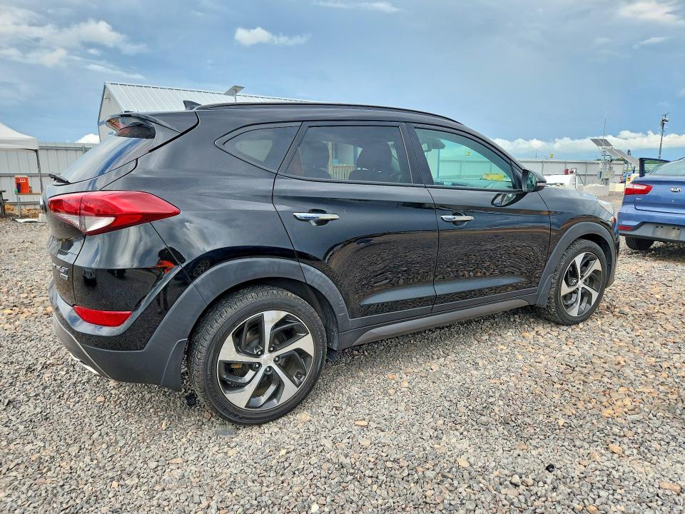2016 Hyundai Tucson მანქანა იყიდება აუქციონზე, vin: KM8J3CA25GU066197, აუქციონის ნომერი: 61411886