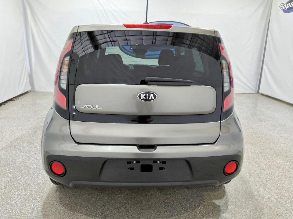 58759276 :رقم المزاد ، KNDJN2A26J7619826 vin ، 2018 Kia Soul مزاد بيع