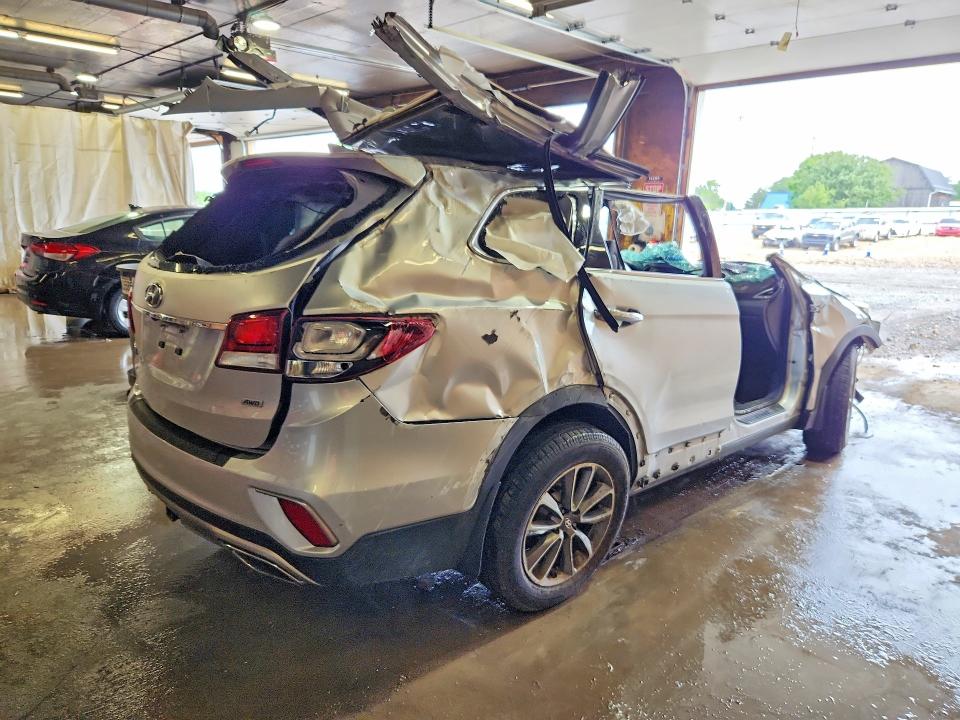 60176716 :رقم المزاد ، KM8SMDHF6HU190934 vin ، 2017 Hyundai Santa Fe مزاد بيع