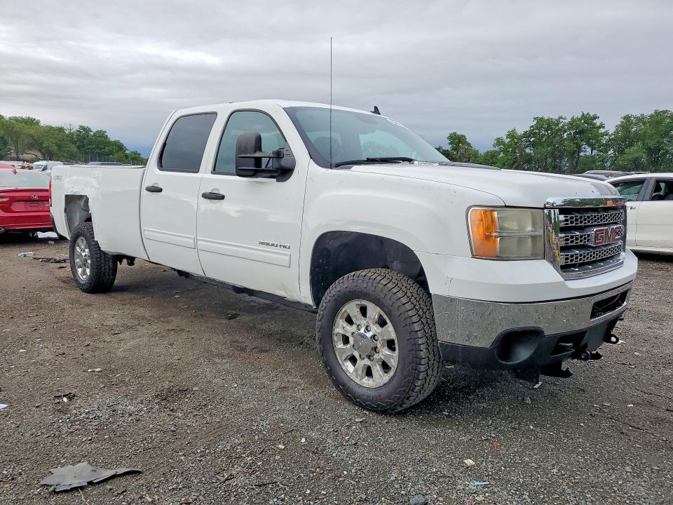 85451395 :رقم المزاد ، 1GT423EGXEF130035 vin ، 2014 Gmc Sierra مزاد بيع
