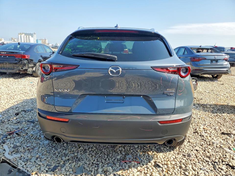 59695696 :رقم المزاد ، 3MVDMBDY8PM538422 vin ، 2023 Mazda Cx-30 مزاد بيع