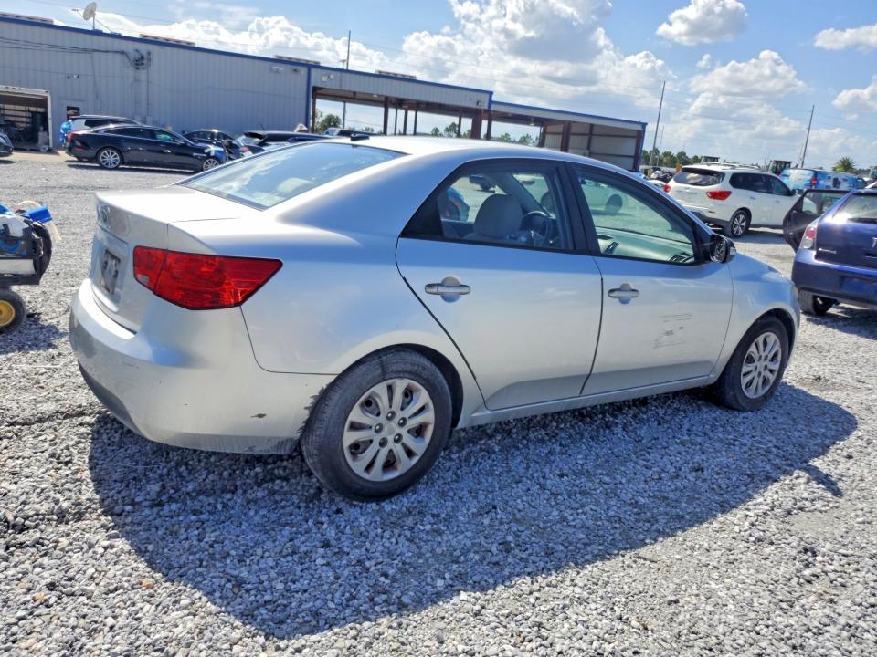 2010 Kia Forte მანქანა იყიდება აუქციონზე, vin: KNAFU4A27A5115511, აუქციონის ნომერი: 62412226