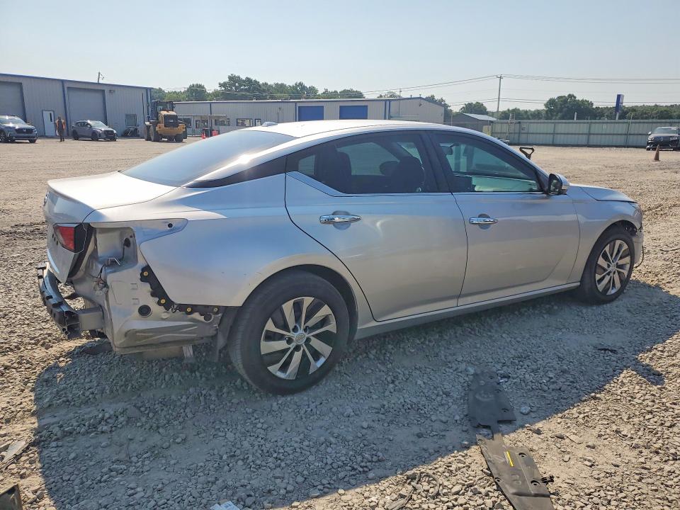 Продажа на аукционе авто 2020 Nissan Altima, vin: 1N4BL4BV1LC240165, номер лота: 60593606
