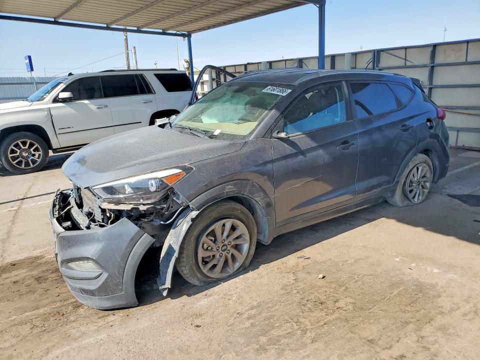 2016 Hyundai Tucson მანქანა იყიდება აუქციონზე, vin: KM8J3CA40GU051009, აუქციონის ნომერი: 61601866