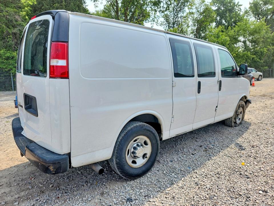 60425766 :رقم المزاد ، 1GCWGAFG8K1294289 vin ، 2019 Chevrolet Express G2500 مزاد بيع
