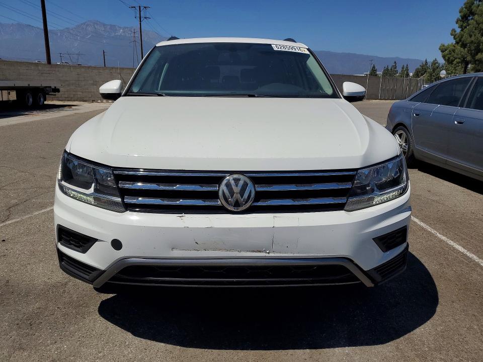 62859916 :رقم المزاد ، 3VV3B7AX5LM133562 vin ، 2020 Volkswagen Tiguan مزاد بيع