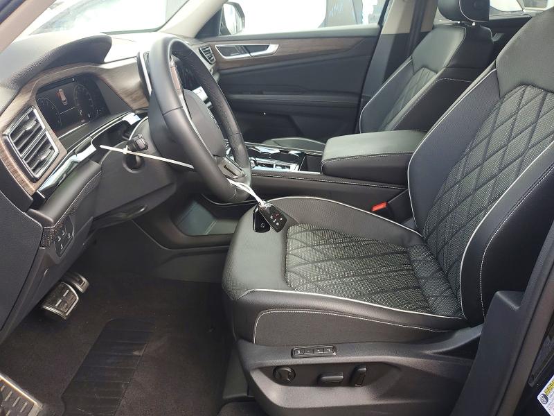 60626166 :رقم المزاد ، 1V2FR2CA7SC550165 vin ، 2025 Volkswagen Atlas مزاد بيع