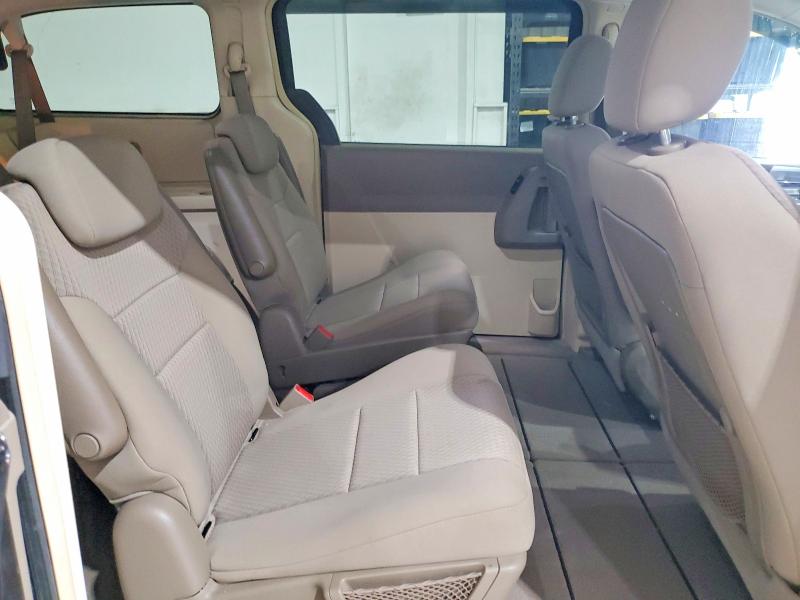 60759076 :رقم المزاد ، 2A4RR5D10AR271896 vin ، 2010 Chrysler Town & Country مزاد بيع