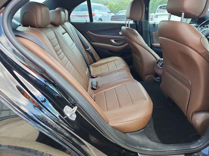 60411936 :رقم المزاد ، WDDZF4JB9HA069276 vin ، 2017 Mercedes-benz E مزاد بيع