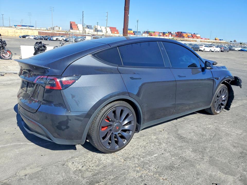 60068896 :رقم المزاد ، 7SAYGDEF5RF050803 vin ، 2024 Tesla Model Y مزاد بيع