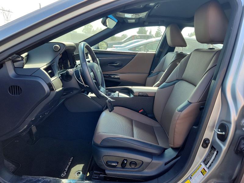 61047346 :رقم المزاد ، 58ACZ1B15SU205800 vin ، 2025 Lexus Es 350 مزاد بيع
