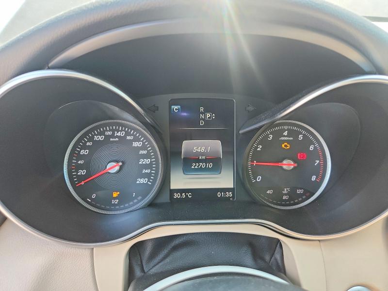 2015 Mercedes-benz C მანქანა იყიდება აუქციონზე, vin: 55SWF4KB2FU031984, აუქციონის ნომერი: 60055266