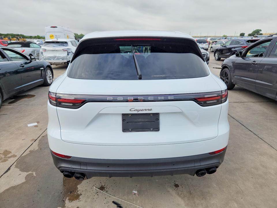60800536 :رقم المزاد ، WP1AA2AYXNDA05917 vin ، 2022 Porsche Cayenne مزاد بيع