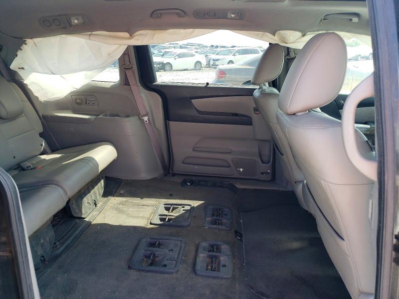 61762706 :رقم المزاد ، 5FNRL5H63EB036763 vin ، 2014 Honda Odyssey مزاد بيع