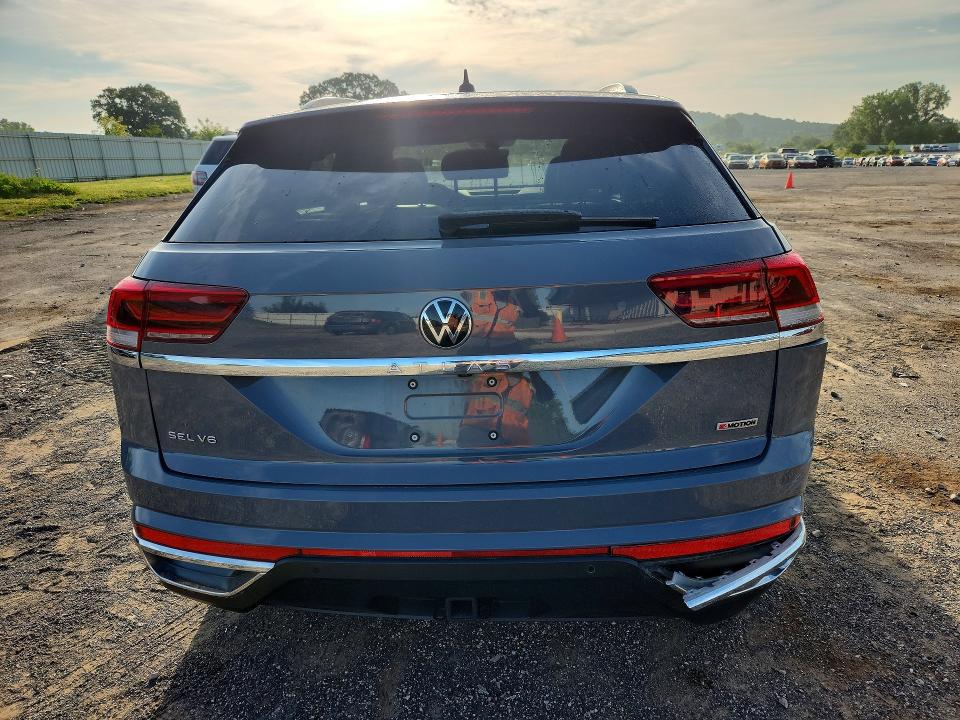 2021 Volkswagen Atlas Cross Sport მანქანა იყიდება აუქციონზე, vin: 1V2TE2CA1MC203304, აუქციონის ნომერი: 61097036