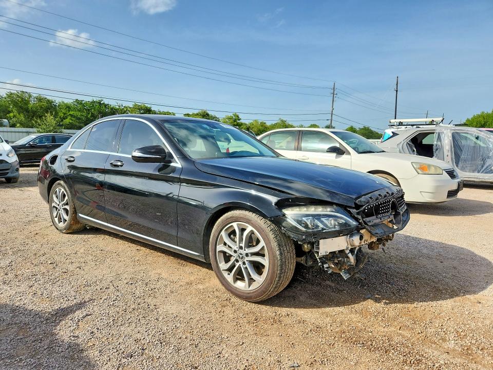 2018 Mercedes-benz C მანქანა იყიდება აუქციონზე, vin: 55SWF4JB3JU266713, აუქციონის ნომერი: 59809486