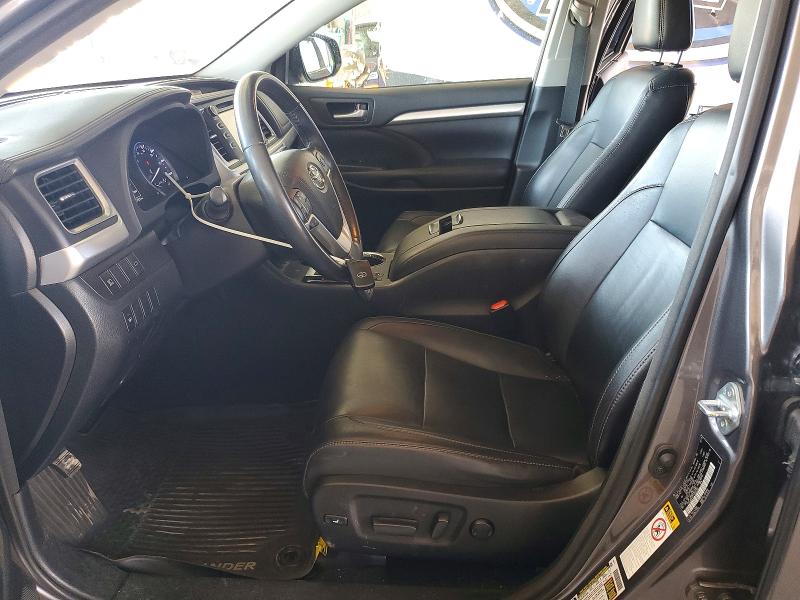 61211276 :رقم المزاد ، 5TDJGRFH7JS050765 vin ، 2018 Toyota Highlander Hybrid مزاد بيع