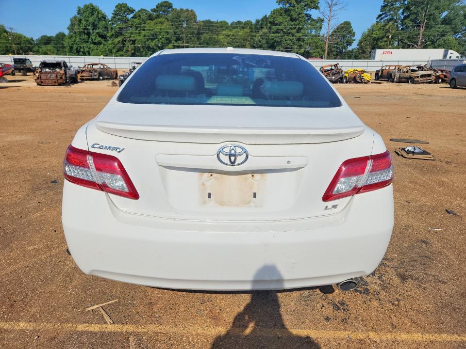 63032586 :رقم المزاد ، 4T4BF3EK9BR095805 vin ، 2011 Toyota Camry مزاد بيع