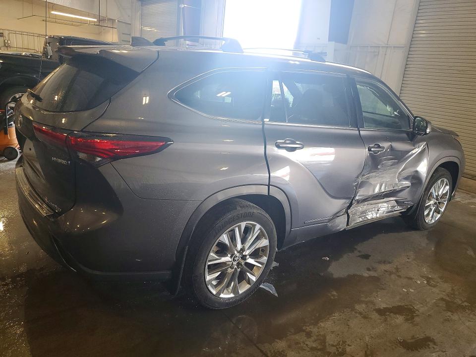 2023 Toyota Highlander Hybrid მანქანა იყიდება აუქციონზე, vin: 5TDXBRCH4PS563039, აუქციონის ნომერი: 59286326