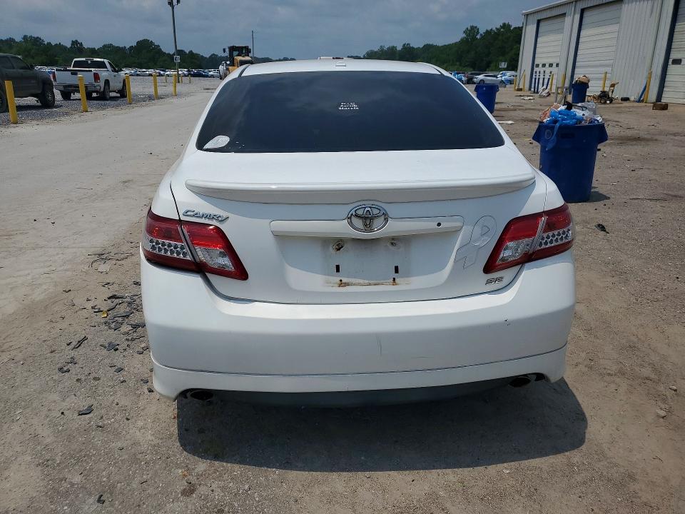 63523386 :رقم المزاد ، 4T1BF3EK2BU710706 vin ، 2011 Toyota Camry مزاد بيع