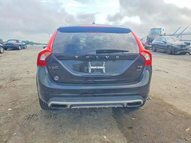 Продаж на аукціоні авто 2016 Volvo V60 Cross Country, vin: YV4612HK8G1019258, номер лоту: 59914986