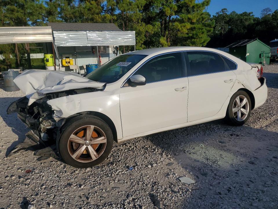 2014 Volkswagen Passat მანქანა იყიდება აუქციონზე, vin: 1VWBS7A37EC116657, აუქციონის ნომერი: 62838236