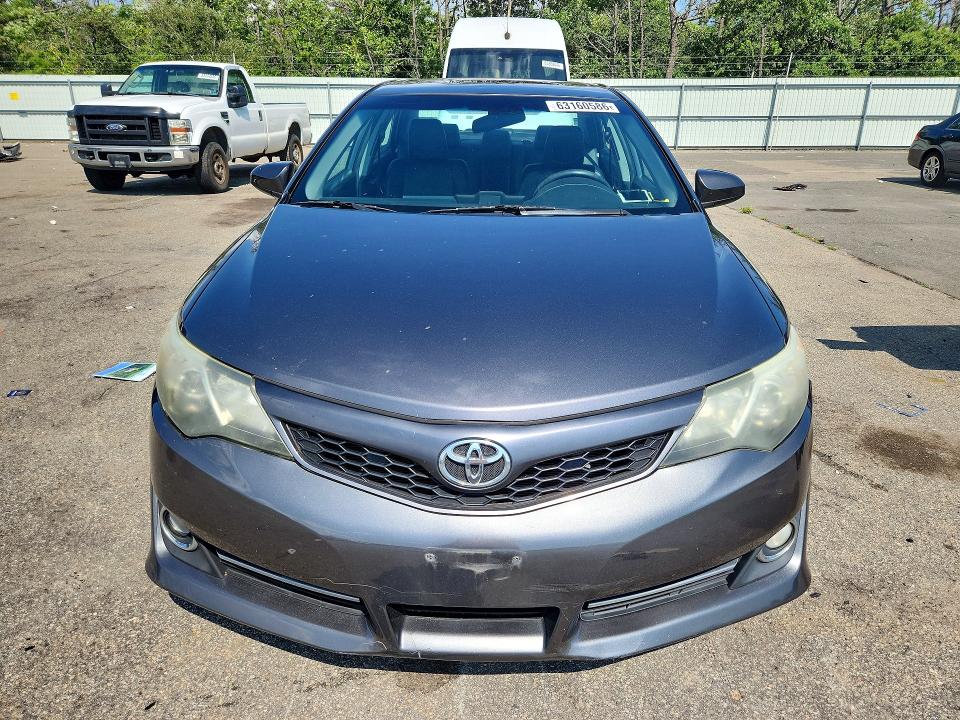 2013 Toyota Camry მანქანა იყიდება აუქციონზე, vin: 4T1BF1FK6DU643825, აუქციონის ნომერი: 63160586