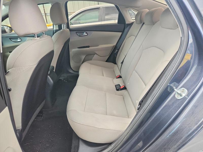 2019 Kia Forte მანქანა იყიდება აუქციონზე, vin: 3KPF24AD8KE070711, აუქციონის ნომერი: 61005496