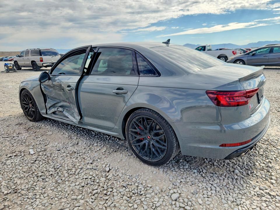 2019 Audi S4 მანქანა იყიდება აუქციონზე, vin: WAUB4AF41KA020202, აუქციონის ნომერი: 62292596