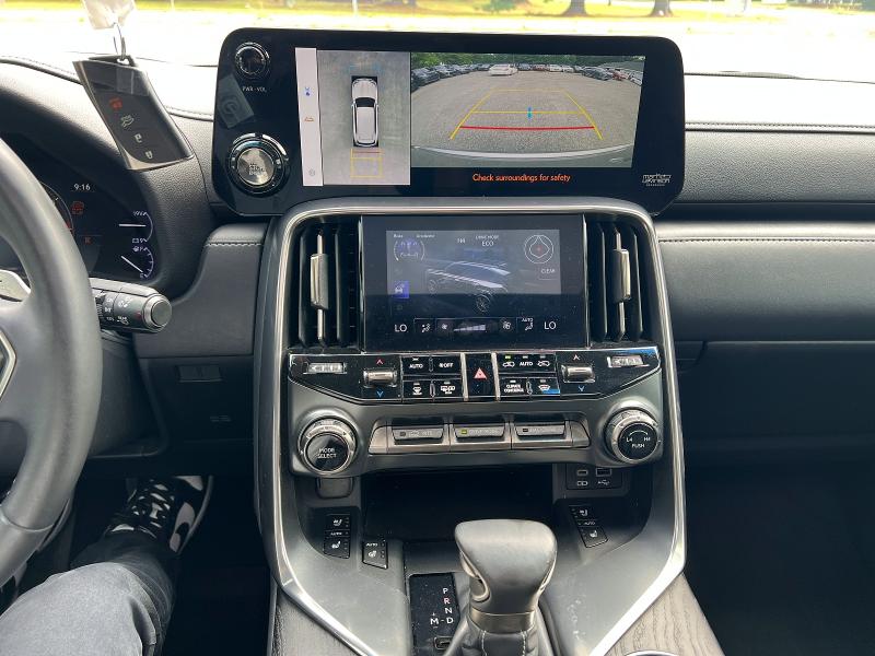 Продажа на аукционе авто 2023 Lexus Lx 600, vin: JTJAB7CX1P4024534, номер лота: 60413646