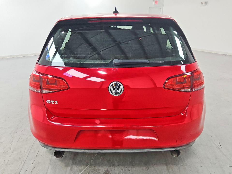 2015 Volkswagen Gti მანქანა იყიდება აუქციონზე, vin: 3VW5T7AU0FM028357, აუქციონის ნომერი: 57782336