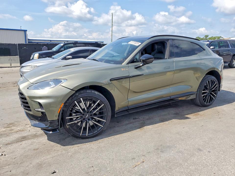 61818026 :رقم المزاد ، SD7VUJDW0STV12390 vin ، 2025 Aston Martin Dbx مزاد بيع