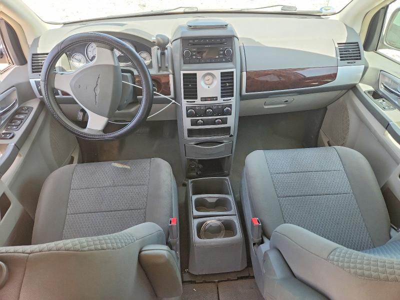 59251616 :رقم المزاد ، 2A4RR5D16AR226591 vin ، 2010 Chrysler Town & Country مزاد بيع