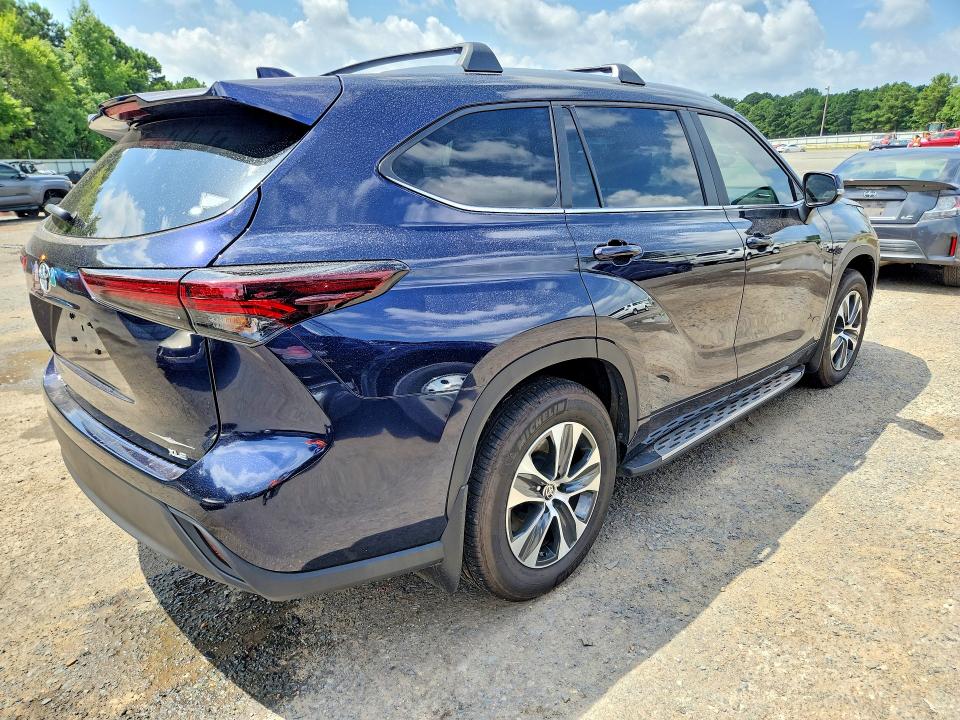 61583966 :رقم المزاد ، 5TDKDRAH1SS554489 vin ، 2025 Toyota Highlander مزاد بيع