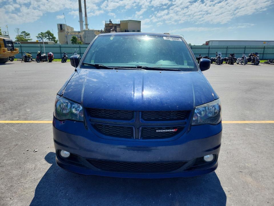 59736806 :رقم المزاد ، 2C4RDGEG6HR672611 vin ، 2017 Dodge Grand Caravan مزاد بيع
