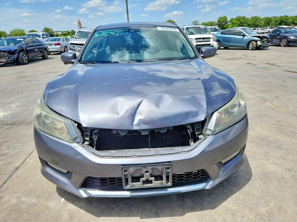 59322926 :رقم المزاد ، 1HGCR2F88FA043016 vin ، 2015 Honda Accord مزاد بيع