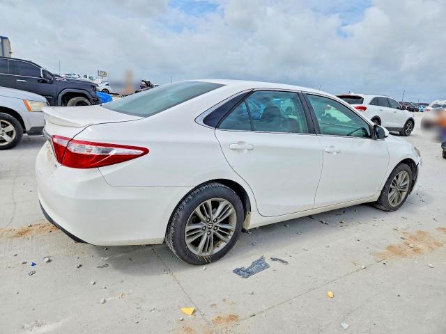 2015 Toyota Camry მანქანა იყიდება აუქციონზე, vin: 4T1BF1FK7FU031250, აუქციონის ნომერი: 60839966