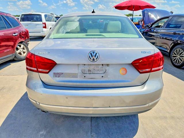 2013 Volkswagen Passat მანქანა იყიდება აუქციონზე, vin: 1VWBN7A38DC112381, აუქციონის ნომერი: 60133676