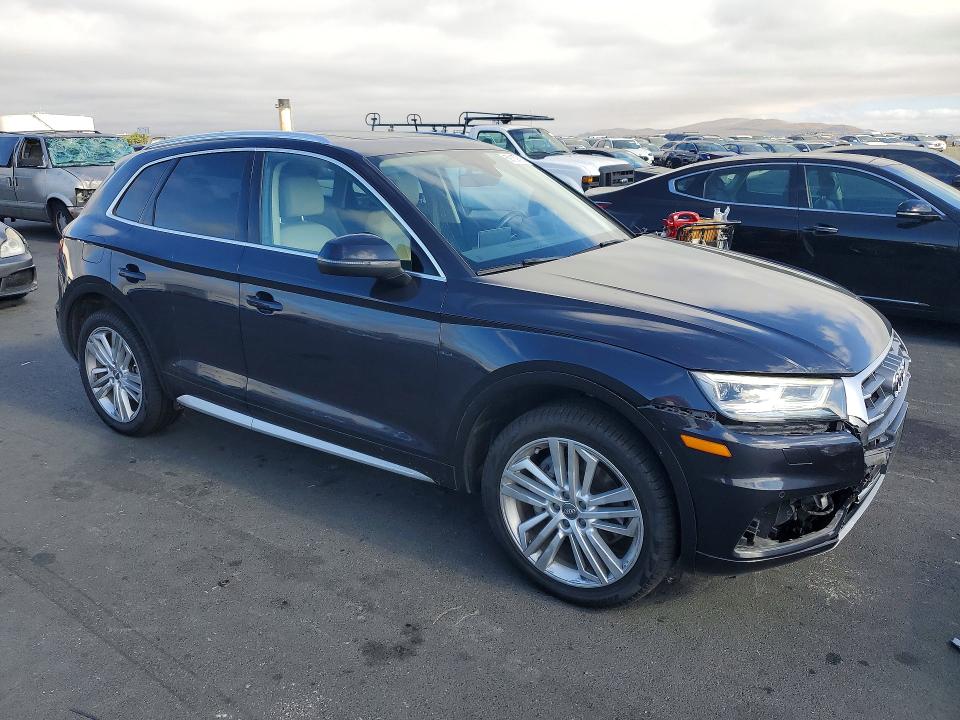 59139796 :رقم المزاد ، WA1BNAFY8J2100747 vin ، 2018 Audi Q5 مزاد بيع