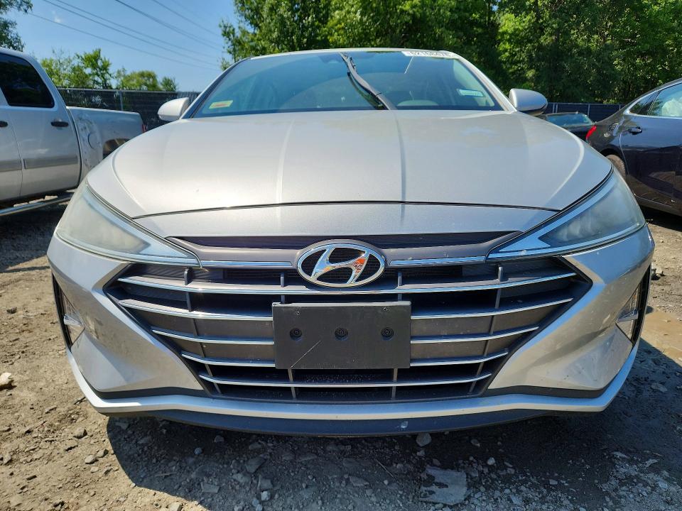2020 Hyundai Elantra მანქანა იყიდება აუქციონზე, vin: 5NPD74LF5LH511375, აუქციონის ნომერი: 62168476