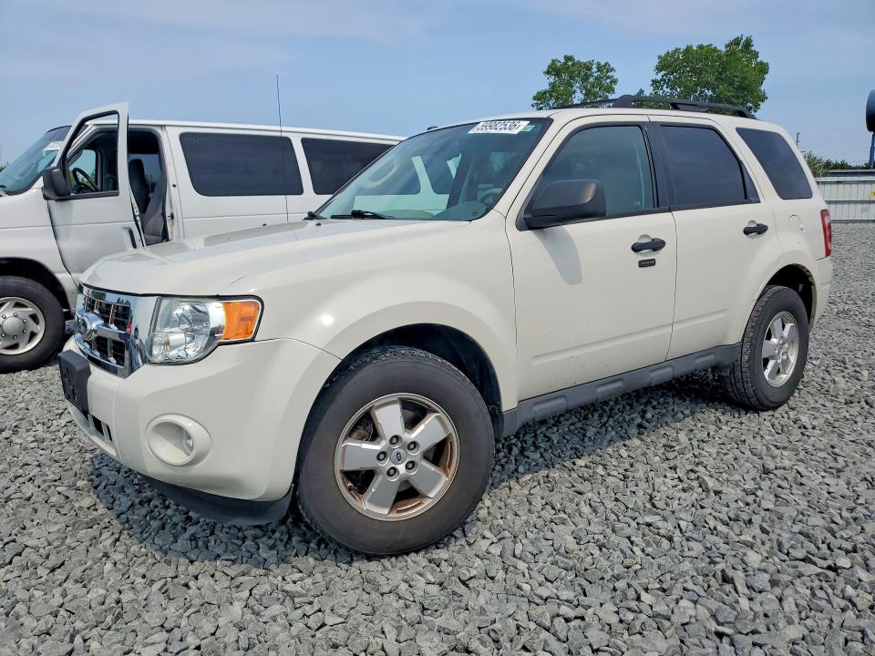 2010 Ford Escape მანქანა იყიდება აუქციონზე, vin: 1FMCU0D76AKD48198, აუქციონის ნომერი: 59982536