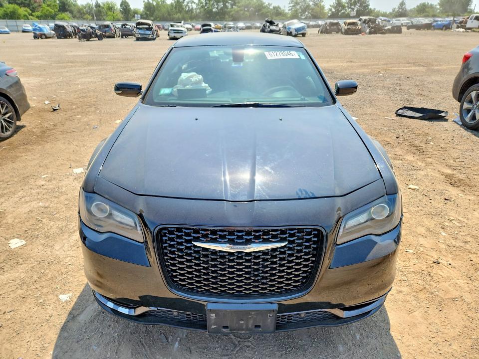 61278046 :رقم المزاد ، 2C3CCAGG4GH248825 vin ، 2016 Chrysler 300 مزاد بيع