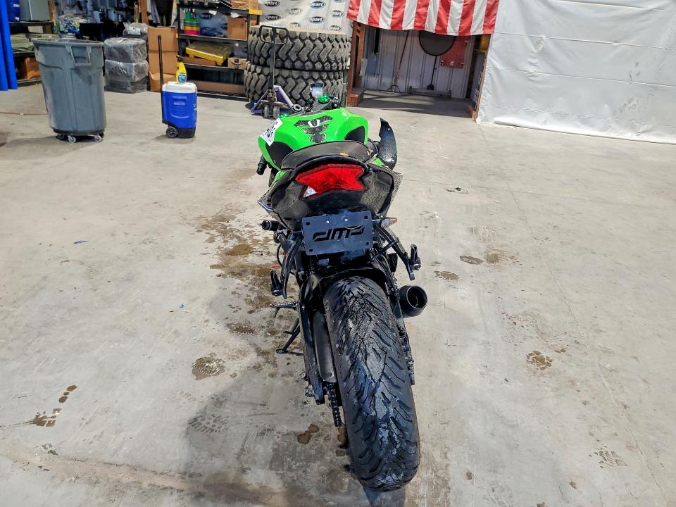 63235146 :رقم المزاد ، JKBZXJE18JA027099 vin ، 2018 Kawasaki Zx6r مزاد بيع