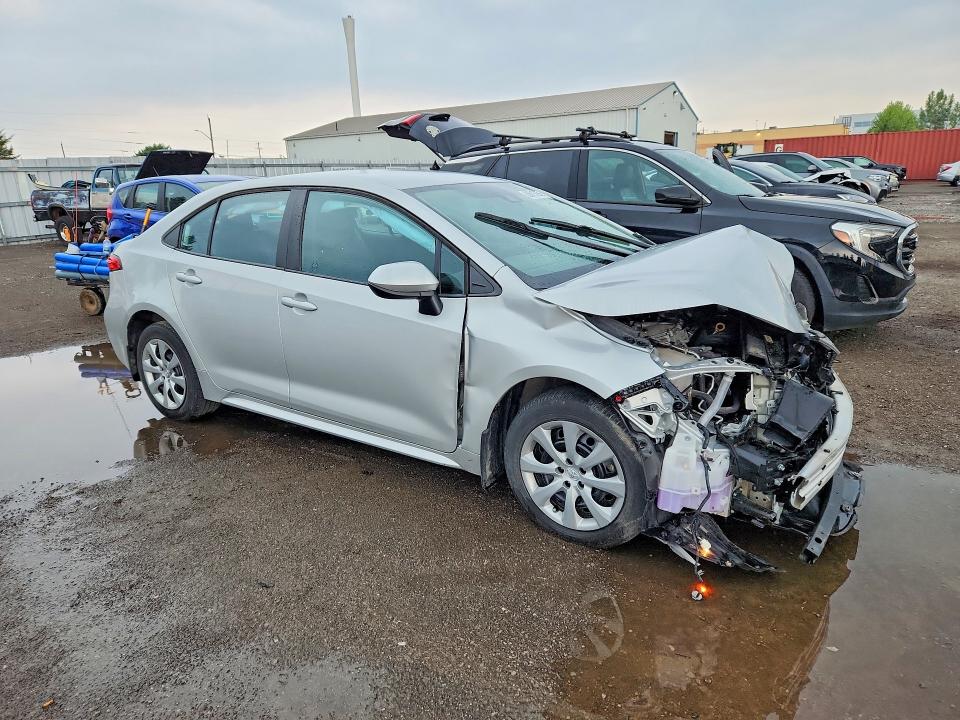 60815206 :رقم المزاد ، 5YFBPMBE8NP340658 vin ، 2022 Toyota Corolla مزاد بيع