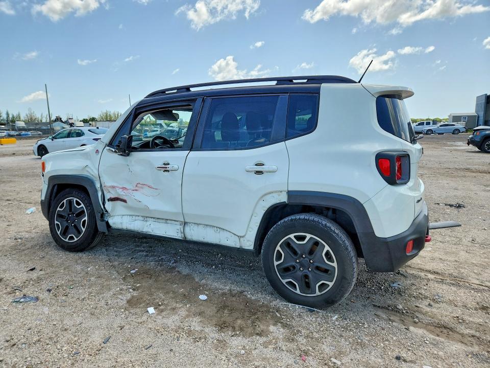 61037086 :رقم المزاد ، ZACCJBCT6GPD05308 vin ، 2016 Jeep Renegade مزاد بيع